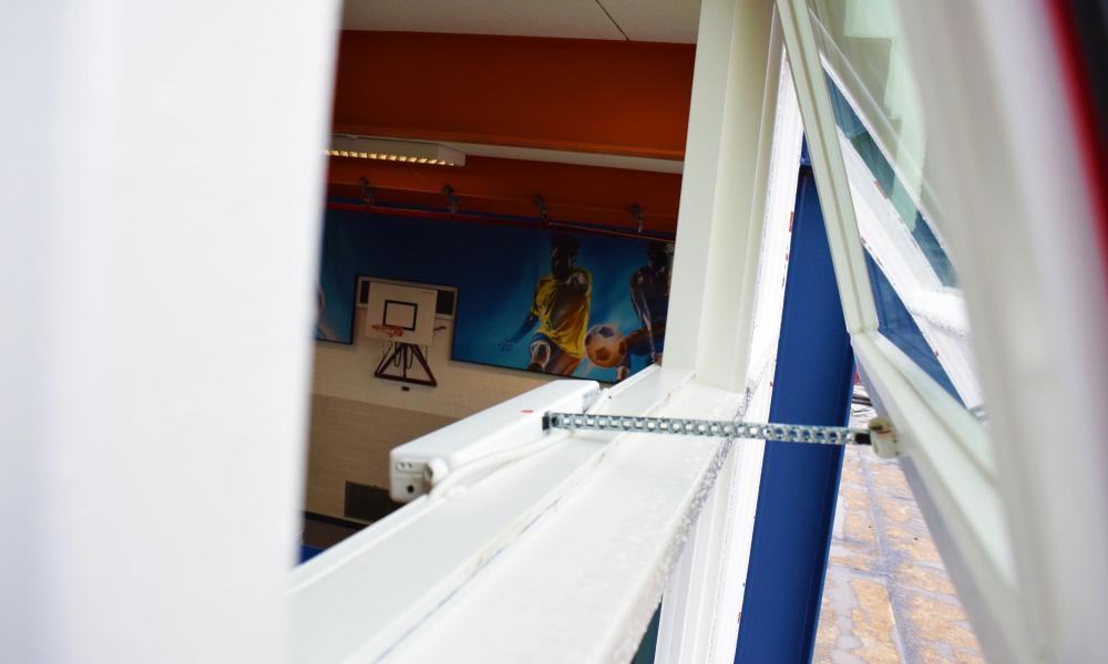 Teleflex, Teleflex elektrische raambediening, elektrische raambediening, TOPP C20, Teleflex C20, C20 raamuitzetter