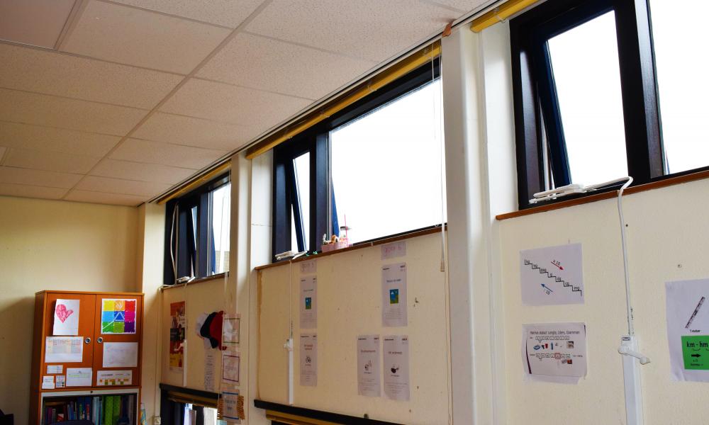 Teleflex, Teleflex Mechanische raambediening, Mechanische raambediening, Mechanische raamopener, natuurlijke ventilatie, Teleflex clearline, raambediening uitzetraam, raambediening binnenvalraam, bovenraamsluiting, bovenraamsluiting Teleflex, bovenraam bedienbaar maken