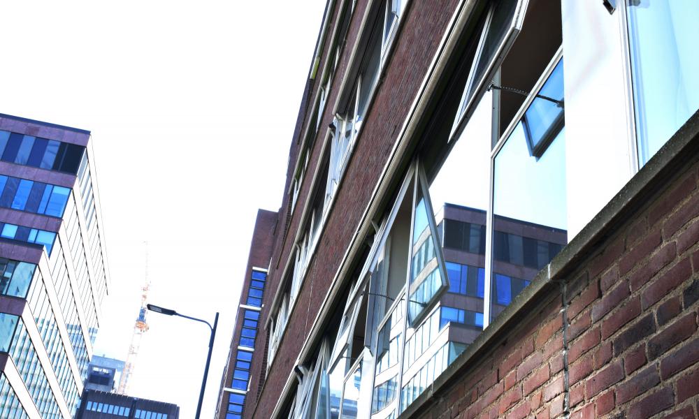 Teleflex, Mechanische raambediening, Teleflex mechanische raambediening, Teleflex raamdoos, Teleflex midi bedieningsdoos, Midi bedieningsdoos, Raamdoos, Teleflex natuurlijke ventilatie, natuurlijke ventilatie, oplossing bovenramen, Teleflex bovenraamsluitingen, raamopener, Teleflex raamopener, raambedieningen